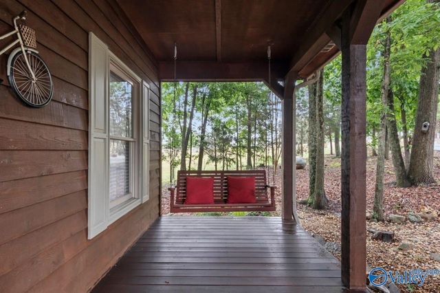 1304 Cardessa Lane, Grant, AL 35747