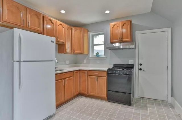 117 Standish Ave 2, Quincy, MA 02170