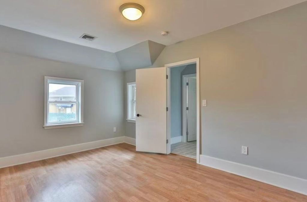 117 Standish Ave 2, Quincy, MA 02170