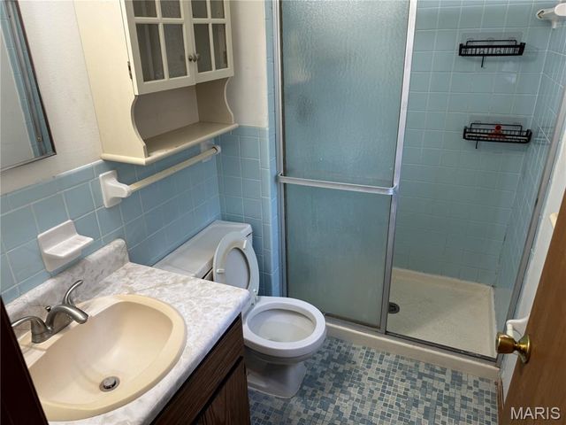 3850 Jeff Drive, St Charles, MO 63304