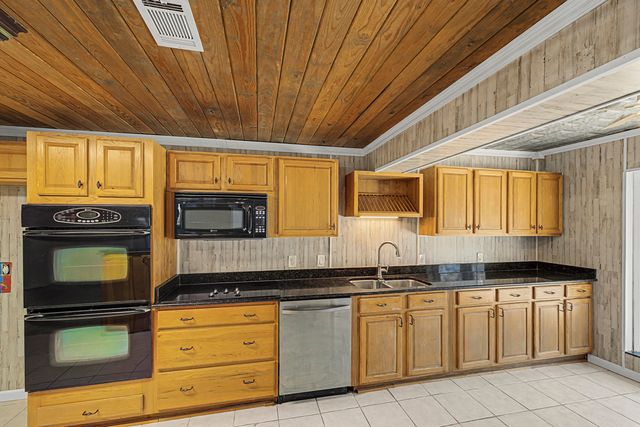 4881 Calvin Drive, Milton, FL 32583