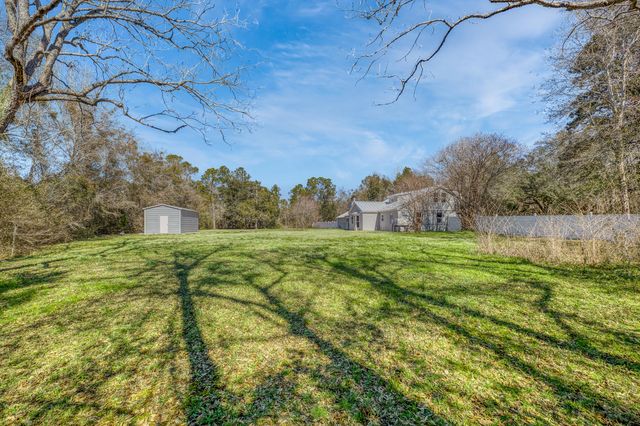 4881 Calvin Drive, Milton, FL 32583