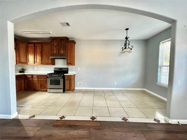 7328 Market Street, Houston, TX 77020