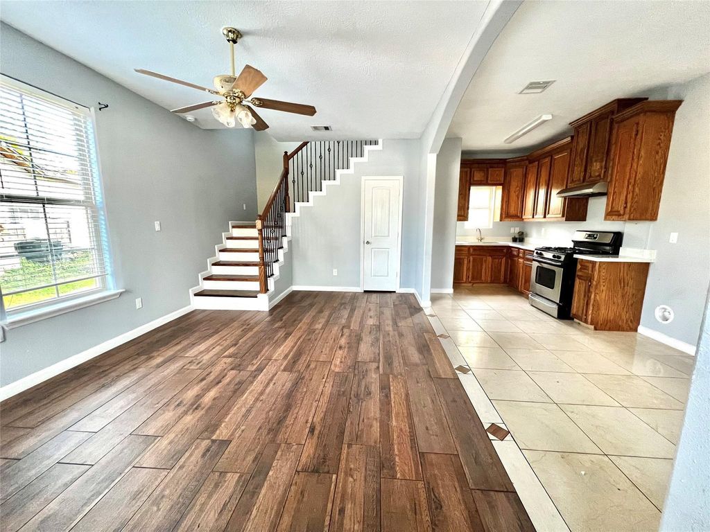 7328 Market Street, Houston, TX 77020
