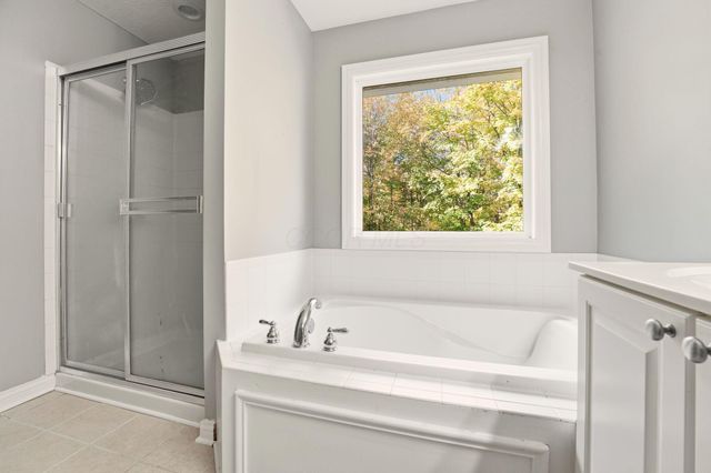 2715 Tucker Trail, Lewis Center, OH 43035