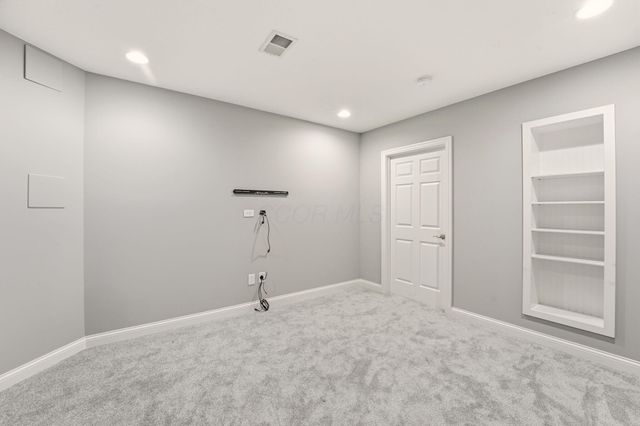 2715 Tucker Trail, Lewis Center, OH 43035