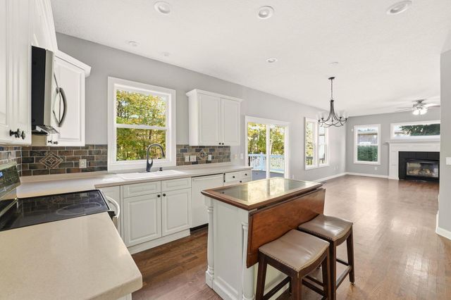 2715 Tucker Trail, Lewis Center, OH 43035