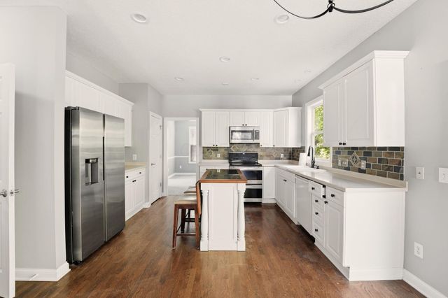 2715 Tucker Trail, Lewis Center, OH 43035