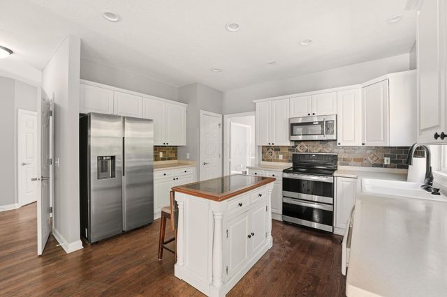 2715 Tucker Trail, Lewis Center, OH 43035