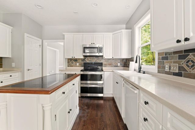 2715 Tucker Trail, Lewis Center, OH 43035