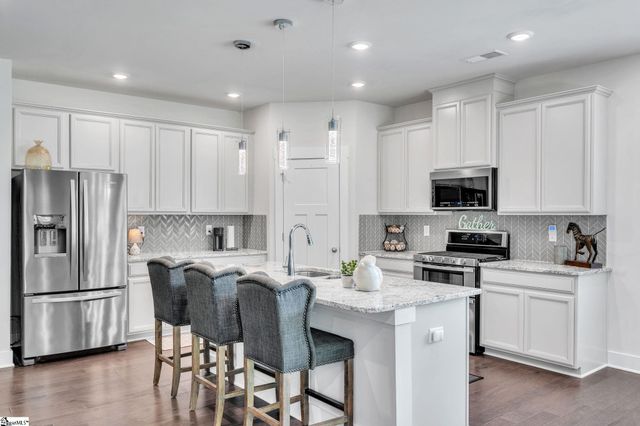208 Obsidian Court, Simpsonville, SC 29680