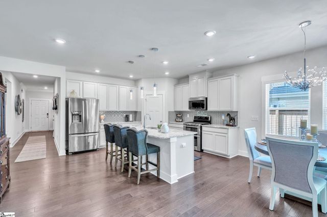 208 Obsidian Court, Simpsonville, SC 29680