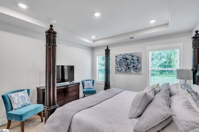 208 Obsidian Court, Simpsonville, SC 29680