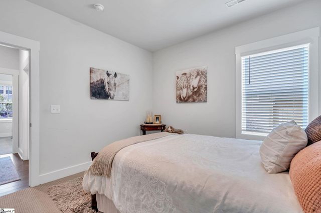 208 Obsidian Court, Simpsonville, SC 29680