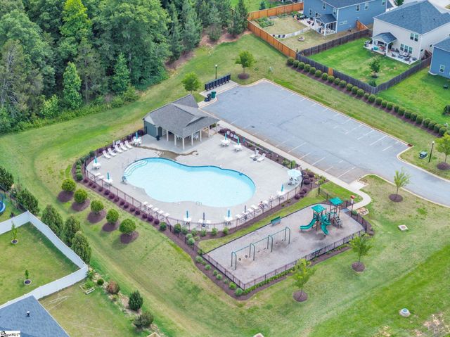 208 Obsidian Court, Simpsonville, SC 29680