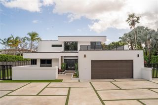 10475 SW 72nd Ave, Pinecrest, FL 33156