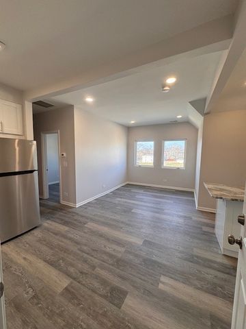 1846 Wesley Avenue 3, Evanston, IL 60201