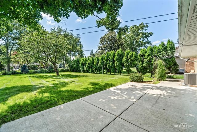 1700 Westview Avenue, Lombard, IL 60148