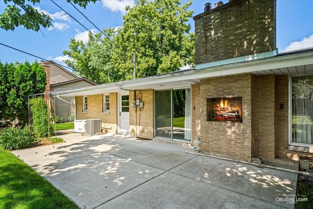 1700 Westview Avenue, Lombard, IL 60148