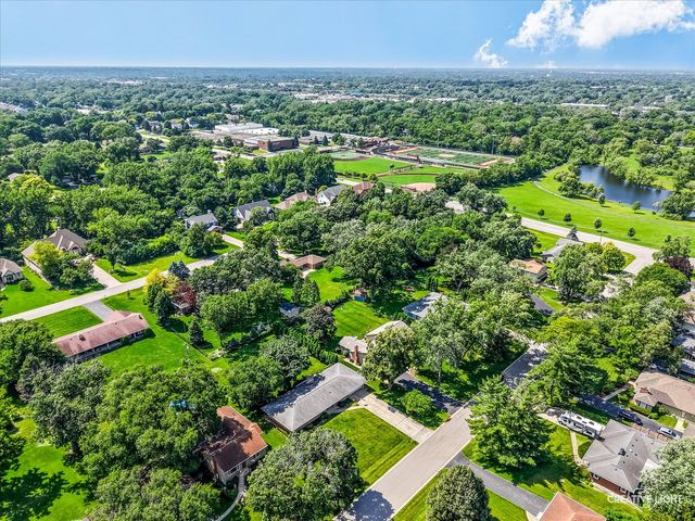 1700 Westview Avenue, Lombard, IL 60148