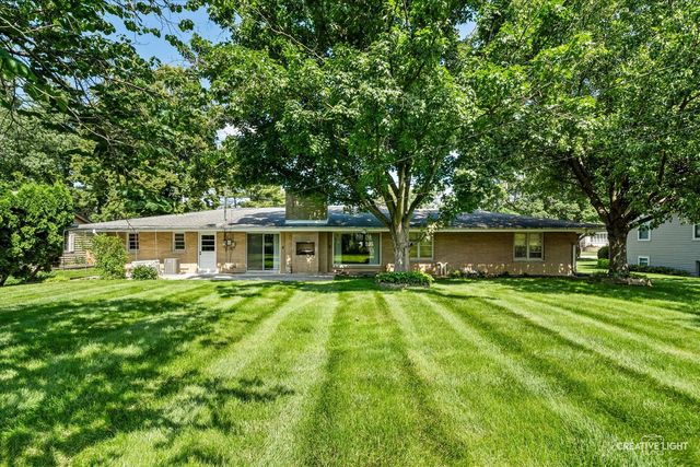 1700 Westview Avenue, Lombard, IL 60148