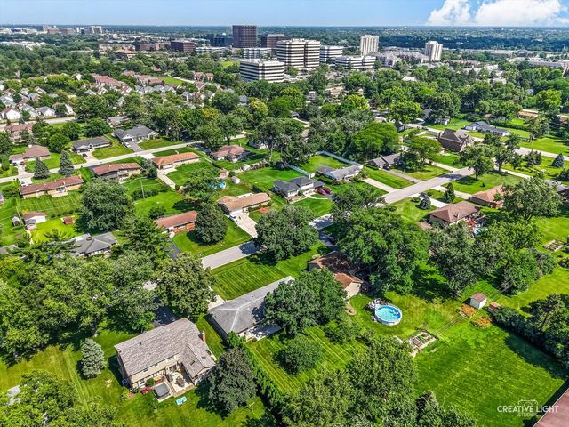 1700 Westview Avenue, Lombard, IL 60148