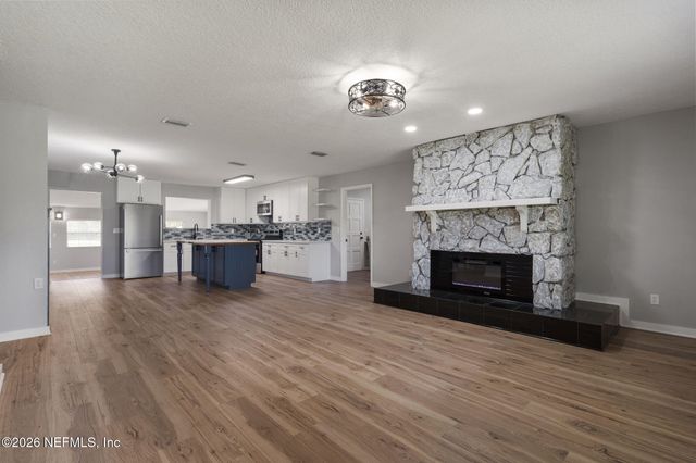 8560 FELDMAN Road, Jacksonville, FL 32244