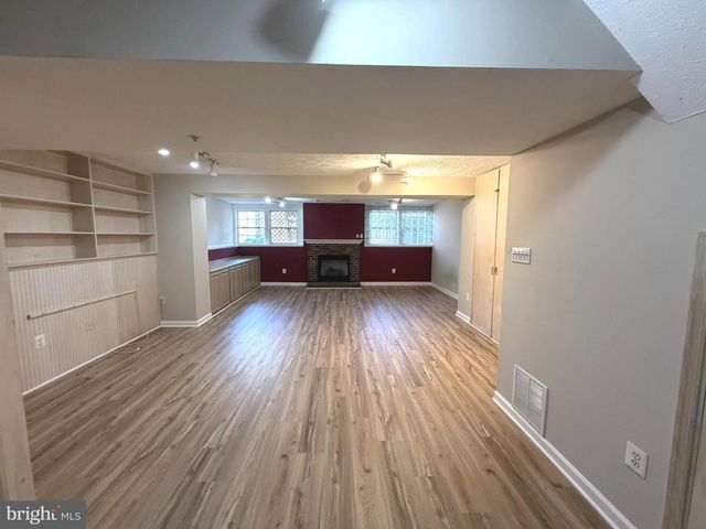 1601 COOPERS WAY, Frederick, MD 21701