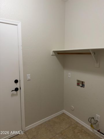 1653 S NAVAJO Way, Chandler, AZ 85286