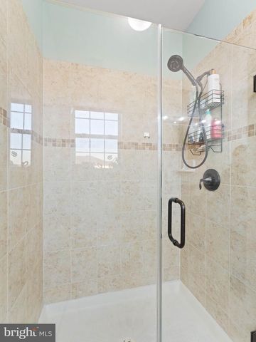 1442 SIERRA DR, Hamilton, NJ 08619