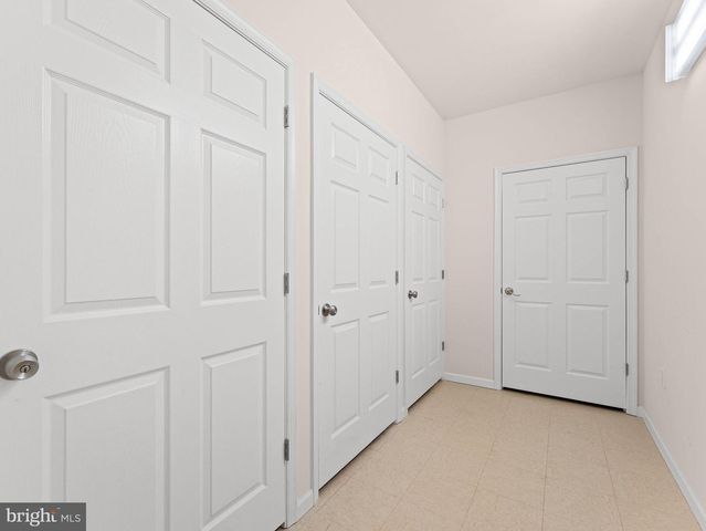 1442 SIERRA DR, Hamilton, NJ 08619