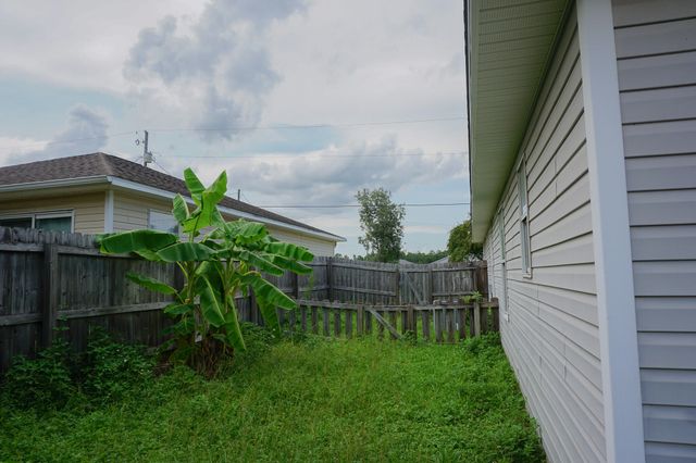322 Apple Drive, Crestview, FL 32536