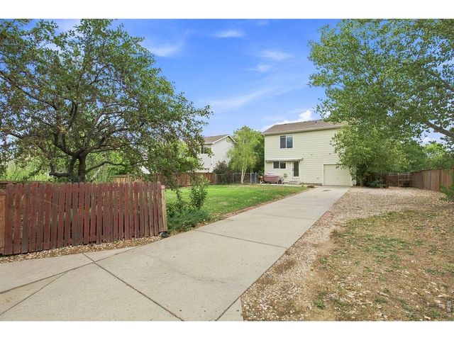 6751 Brittany Dr, Fort Collins, CO 80525