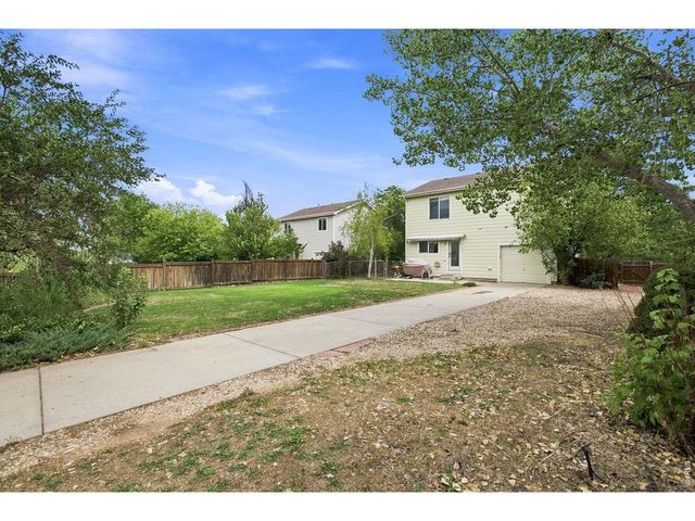 6751 Brittany Dr, Fort Collins, CO 80525