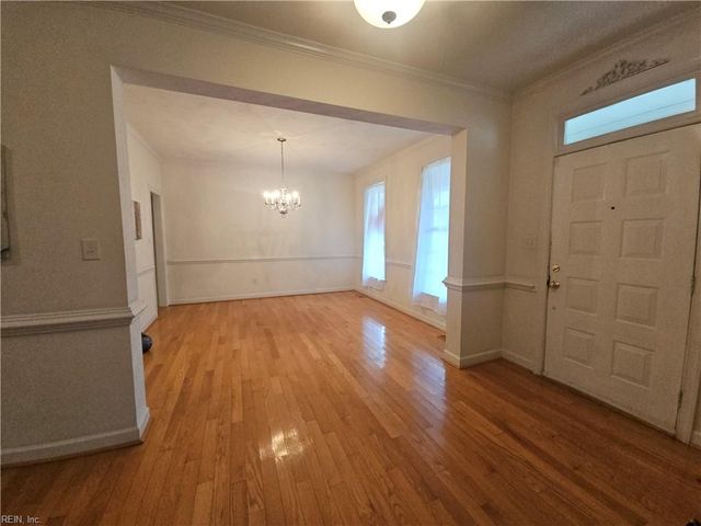 806 Falls Creek DR, Chesapeake, VA 23322