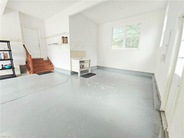806 Falls Creek DR, Chesapeake, VA 23322