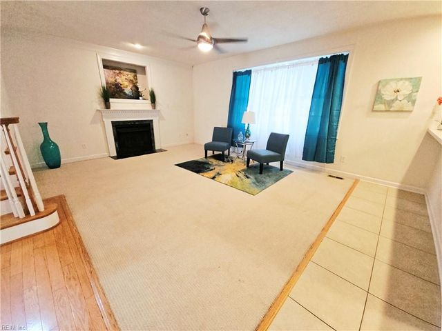 806 Falls Creek DR, Chesapeake, VA 23322