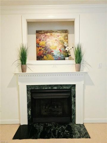 806 Falls Creek DR, Chesapeake, VA 23322