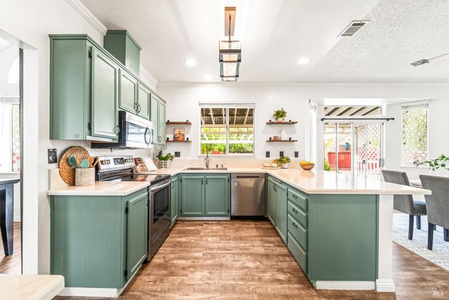 428 Donaldson Ct, Suisun City, CA 94585