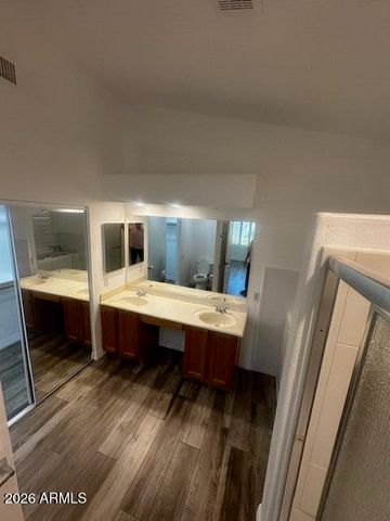 2432 E CIELO GRANDE Avenue, Phoenix, AZ 85024