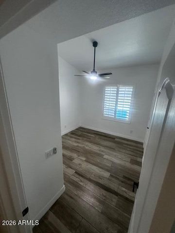 2432 E CIELO GRANDE Avenue, Phoenix, AZ 85024