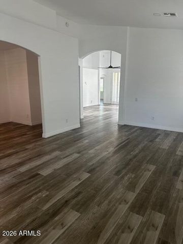 2432 E CIELO GRANDE Avenue, Phoenix, AZ 85024