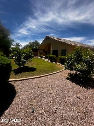 2432 E CIELO GRANDE Avenue, Phoenix, AZ 85024