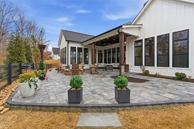 189 Waterview Circle, Newnan, GA 30263