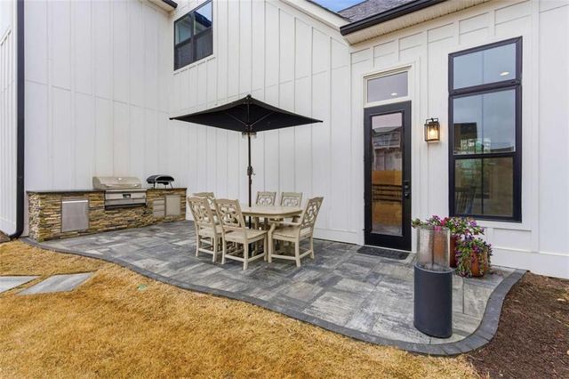 189 Waterview Circle, Newnan, GA 30263