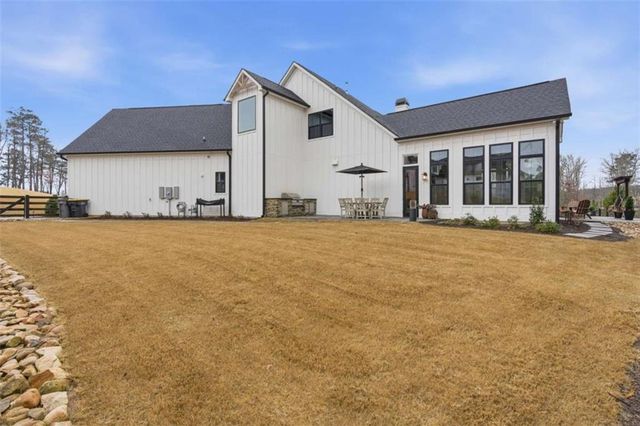 189 Waterview Circle, Newnan, GA 30263