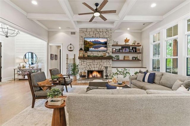 189 Waterview Circle, Newnan, GA 30263