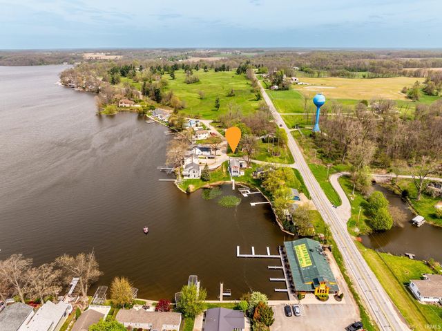 2000 LN 120 Hamilton Lake, Hamilton, IN 46742