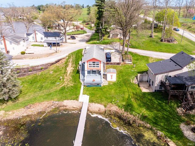 2000 LN 120 Hamilton Lake, Hamilton, IN 46742