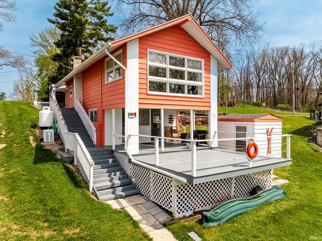 2000 LN 120 Hamilton Lake, Hamilton, IN 46742